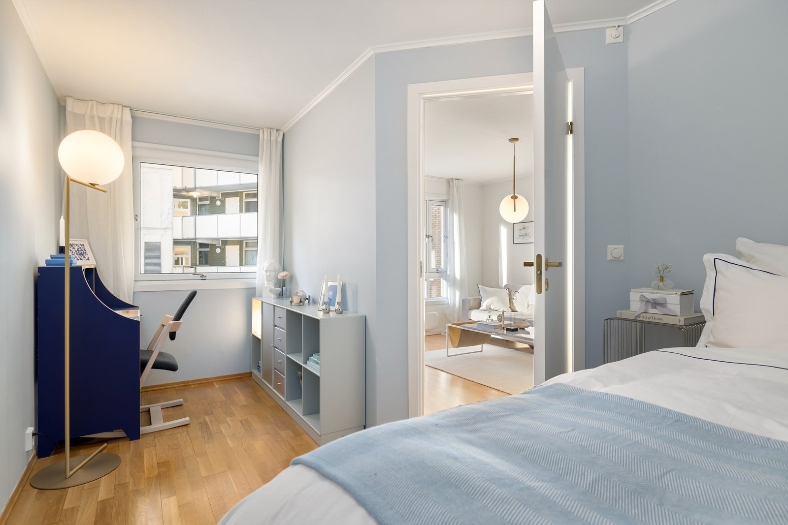 På soverommet er det også plass til for eksempel kontor-løsning. Galleribilde