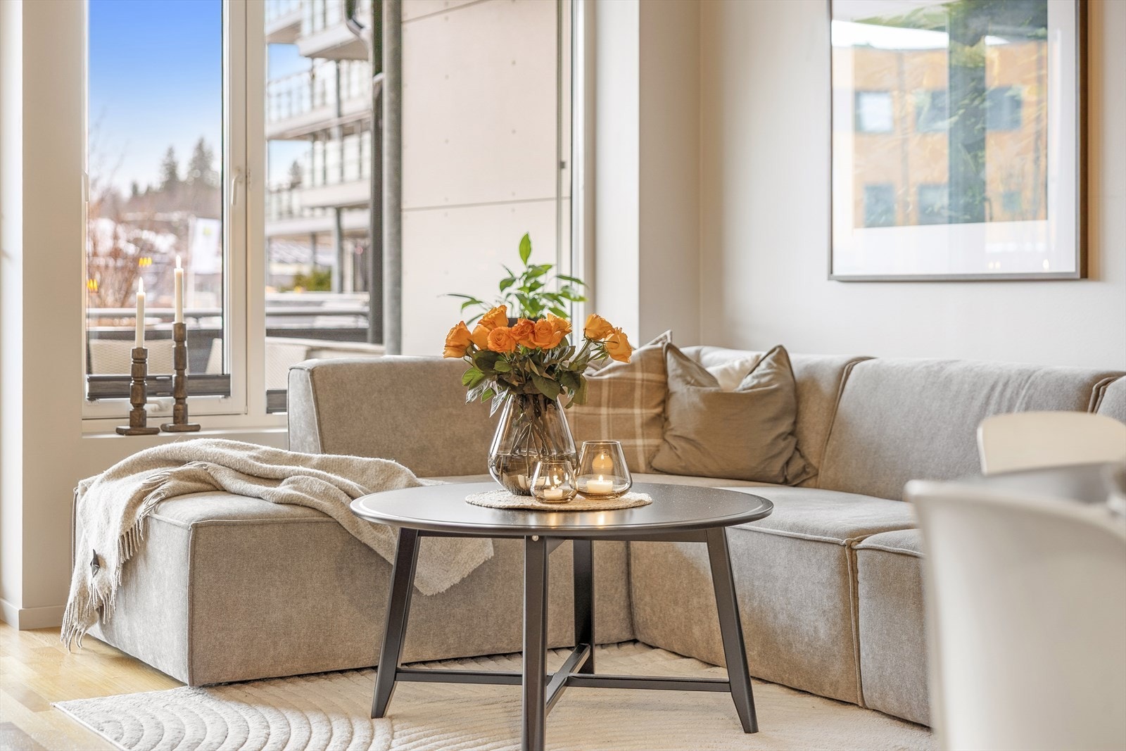 Takstmann har gjennomført en tilstandsvurdering av leiligheten i anledning salg, og har gitt tilstandsgrad 1 på alle punkter i rapporten. Trygt og forutsigbart for en ny kjøper. Galleribilde