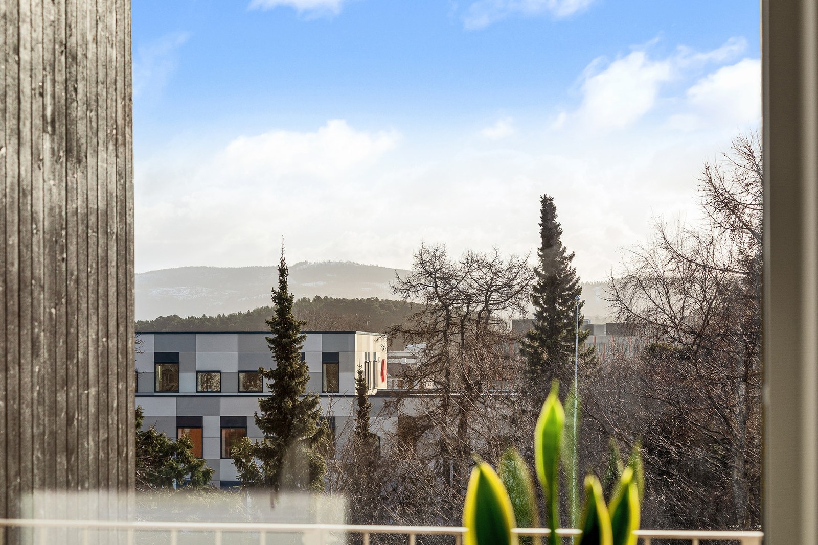 Utsikt fra soverom 2. Her har du god utsikt til østsiden av byen. Galleribilde