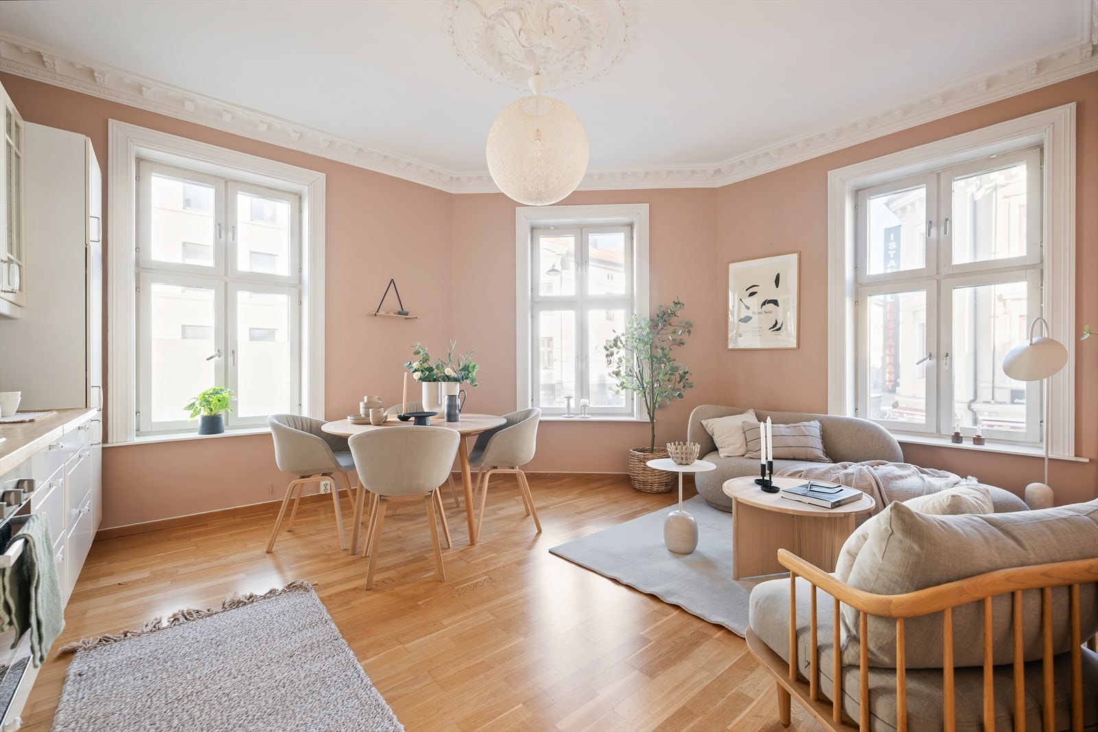 Simon Barood (467 97 302) v/DNB Eiendom har gleden av å presentere Jens Bjelkes Gate 9A! Galleribilde