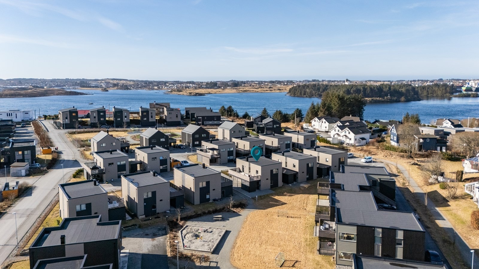 Nyetablert boligområde med kort vei til både Norheim, Haugesund sentrum og Raglamyr Galleribilde