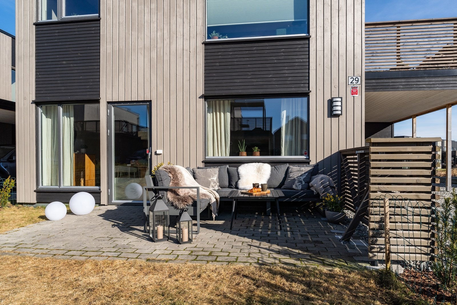 Platting hvor en enkelt kan møblere med hagemøblement Galleribilde