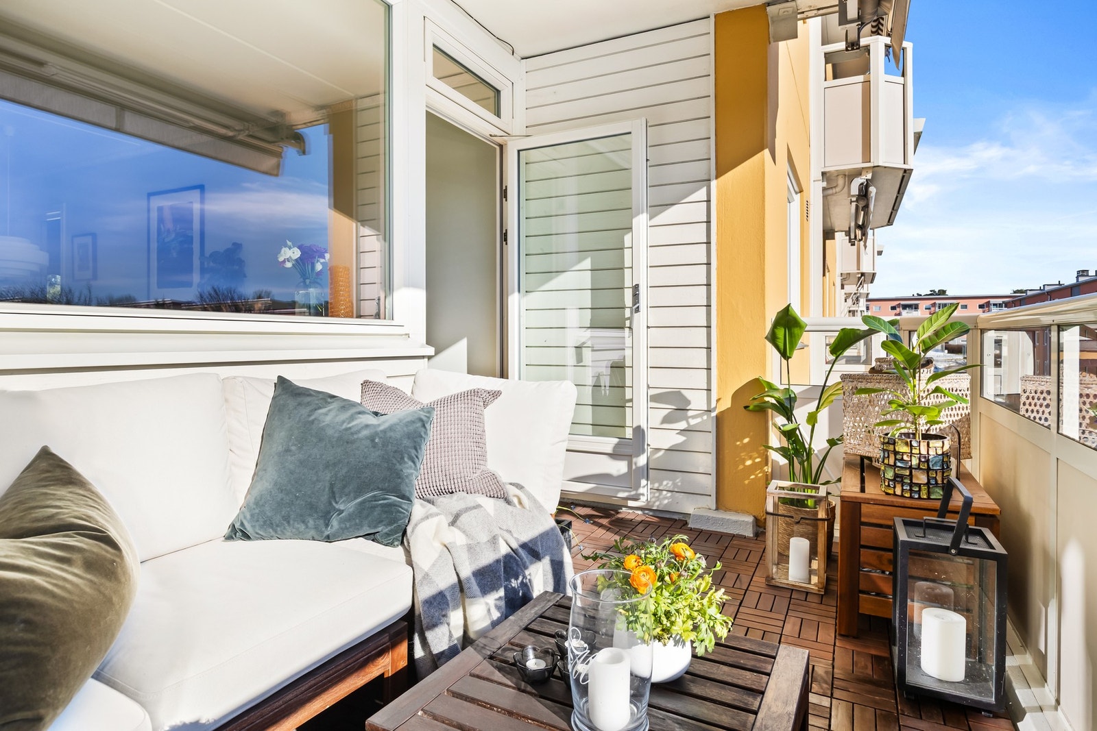 Balkongen er en flott forlengelse av stuen Galleribilde