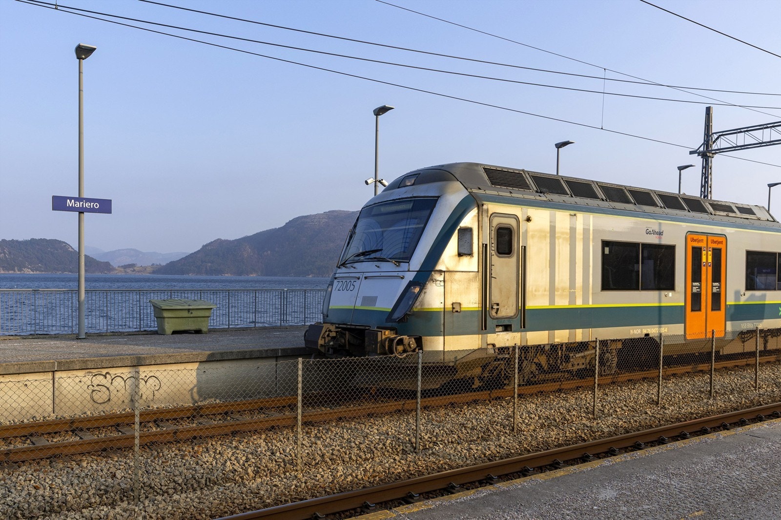 Offentlig kommunikasjon er svært god, med Mariero togstasjon i kort gangavstand. Galleribilde