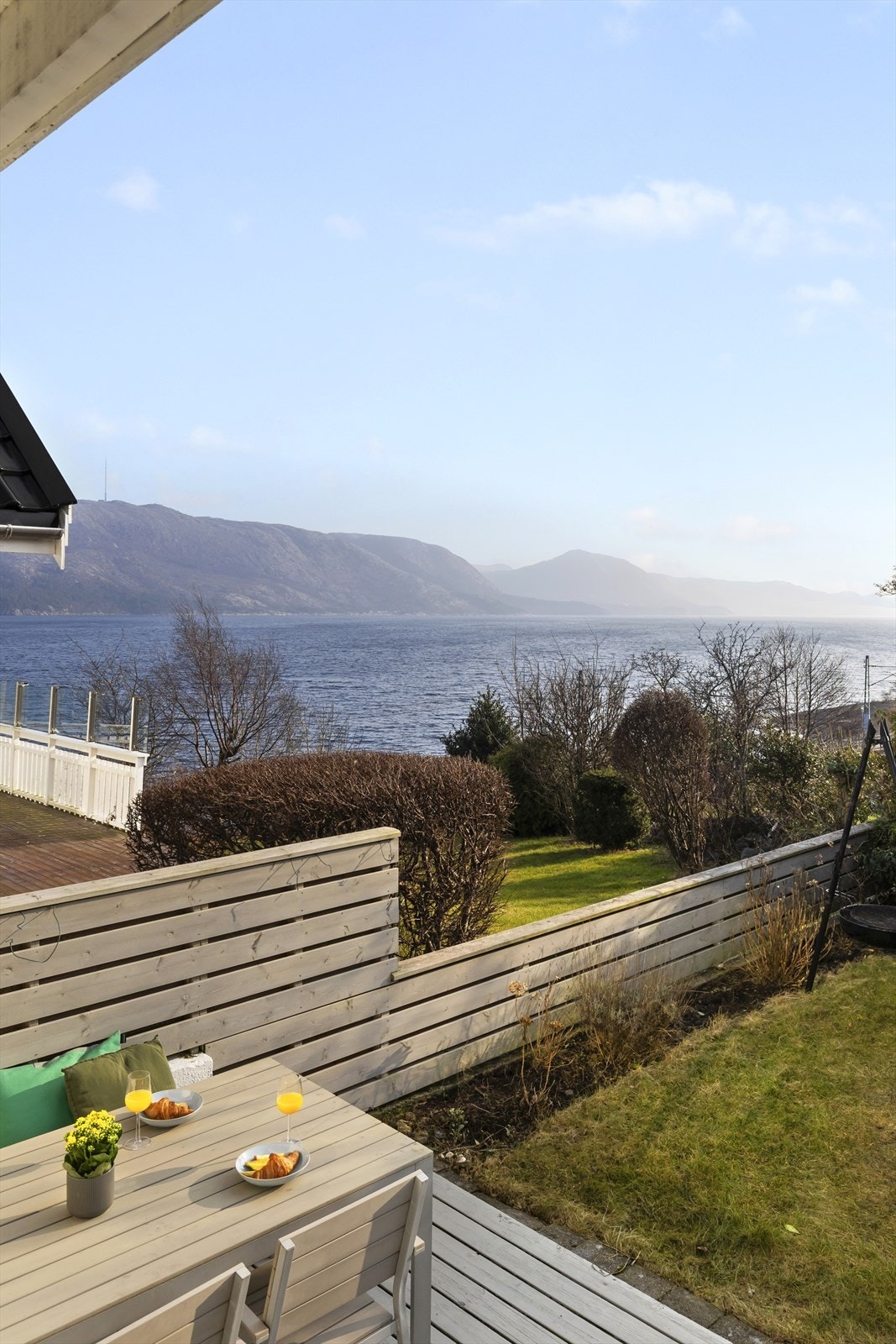 En kort spasertur tar deg til Vaulen badeplass, en av Stavangers mest idylliske badeperler. Galleribilde