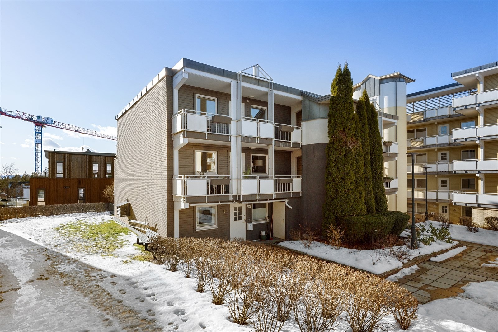 Leiligheten ligger i et lite sameie, bestående av kun 6 leiligheter Galleribilde