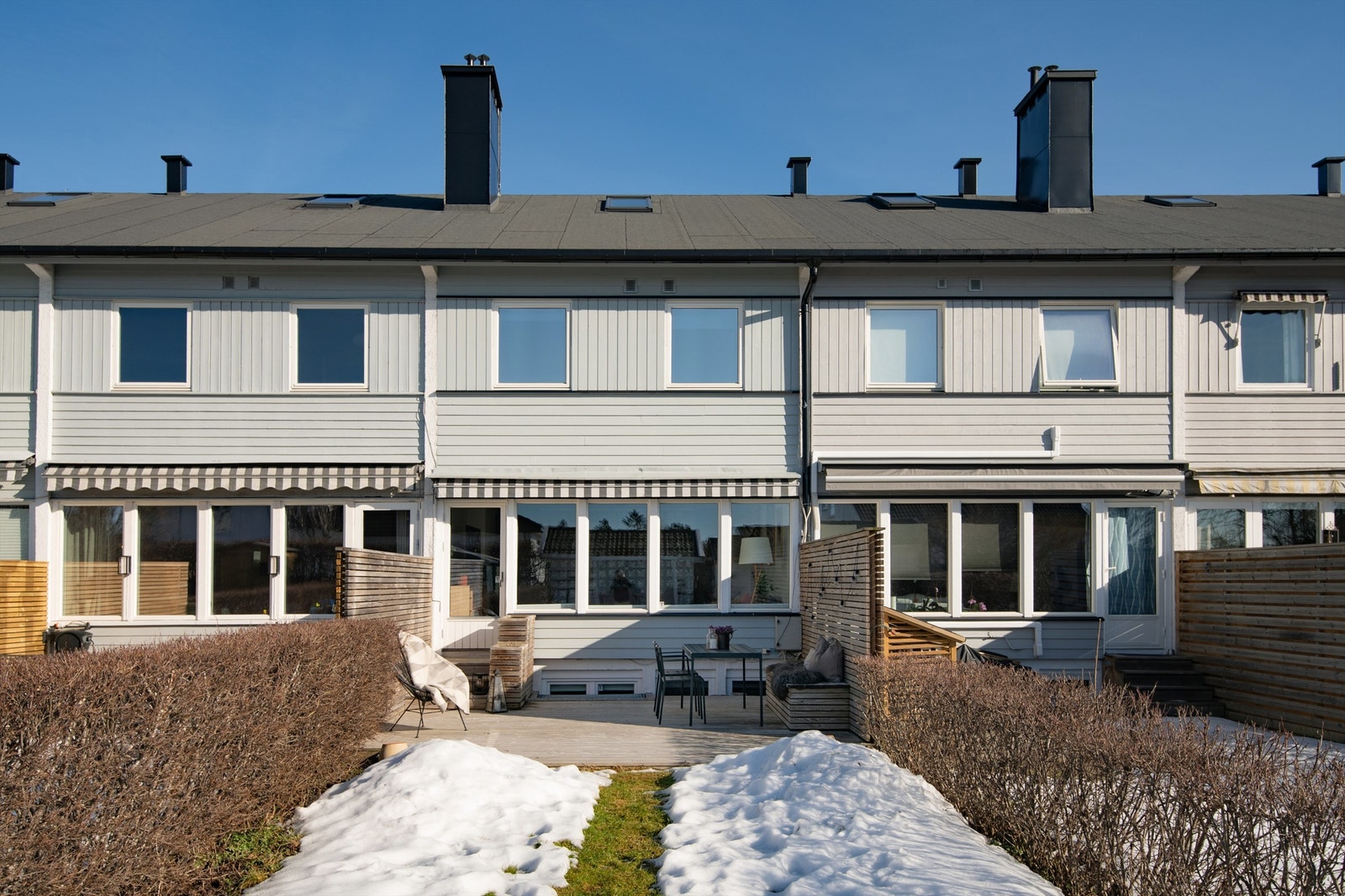 Velkommen til Oberst Rodes vei 41D og denne svært innholdsrike familieboligen på Nordstrand - Presentert av Christoffer S. Akerjordet og Krogsveen Nordstrand Galleribilde