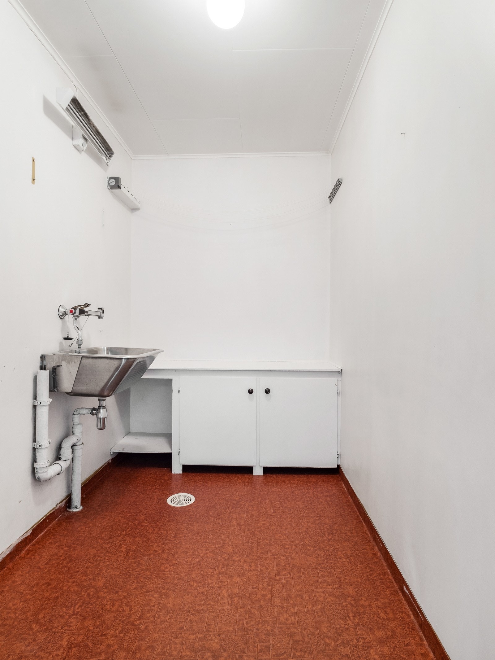 Boligen har to praktiske, innvendige boder Galleribilde