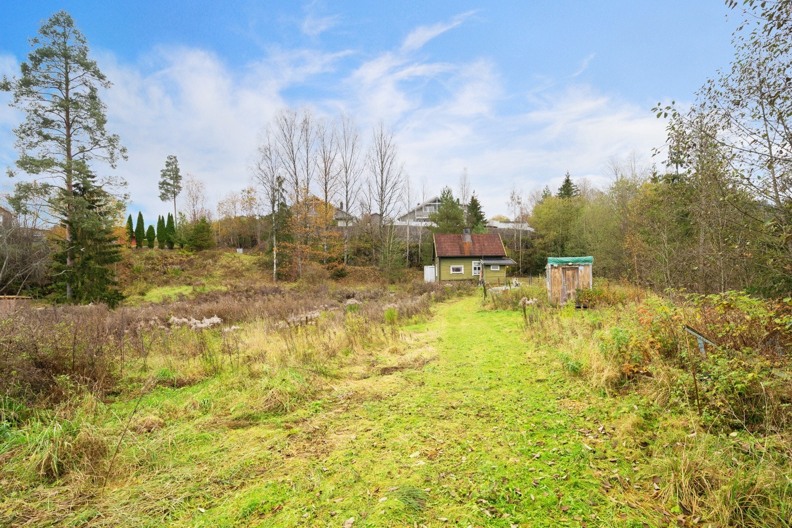 Med kort vei til påkjøringen E6, er reiseveien kort til både Tusenfryd og Oslo m.m. Galleribilde