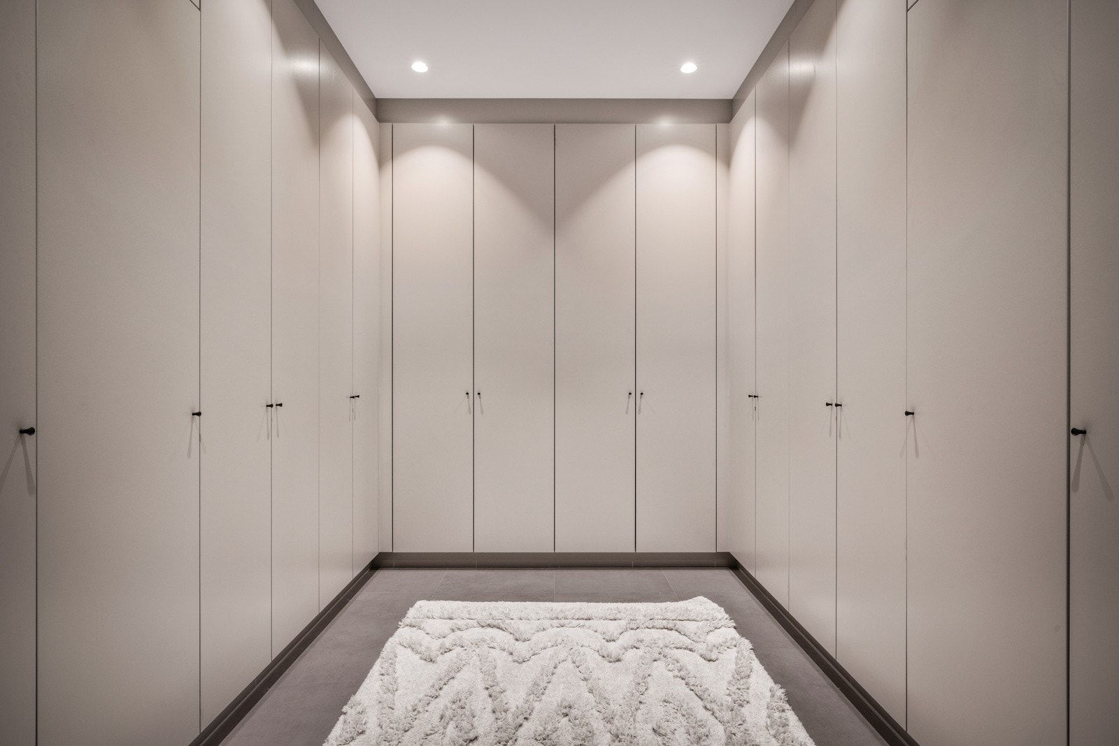 - Her har man ekstremt god oppbevaringsplass som gjør det enkelt å holde ryddig - Galleribilde