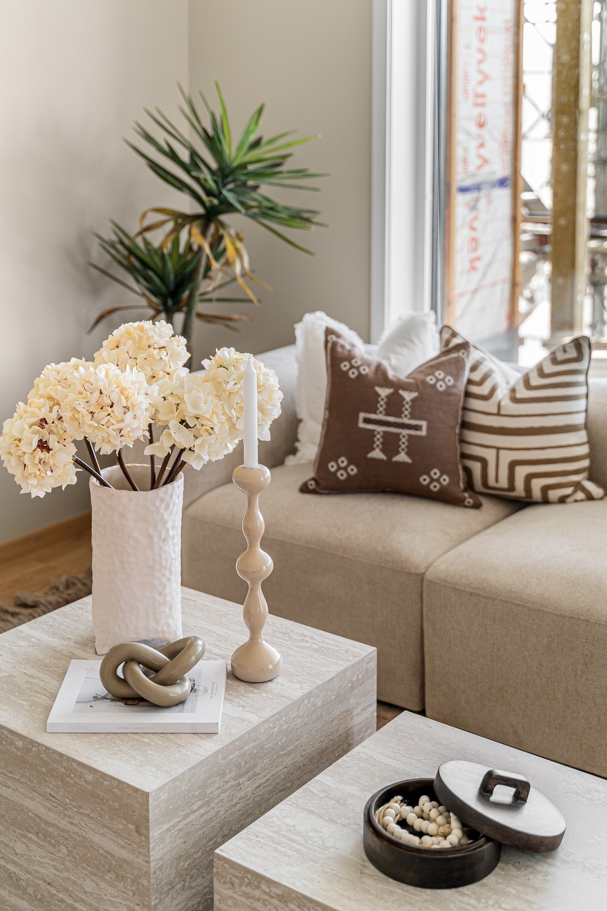 Moderne preg med tidsriktige material- og fargevalg Galleribilde