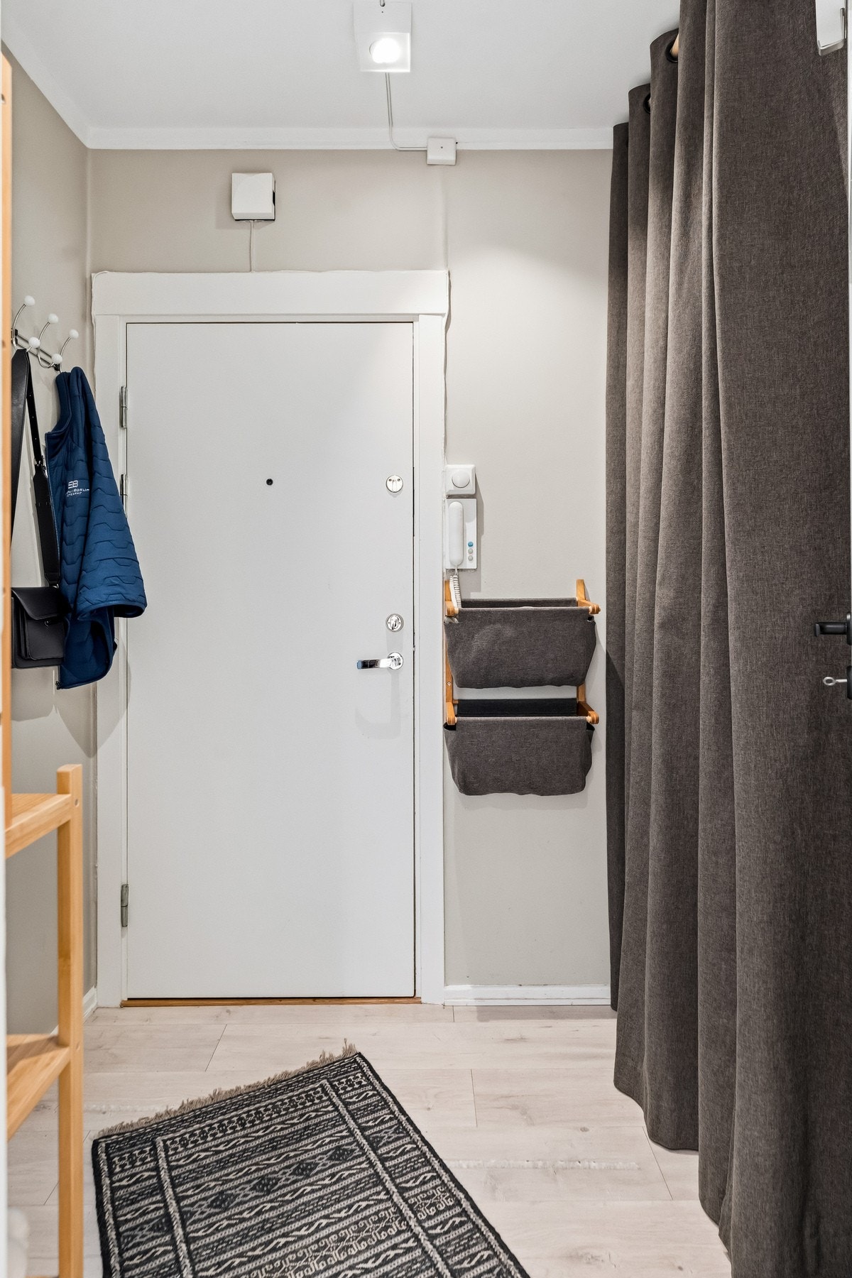Leiligheten disponerer to kjellerboder Galleribilde