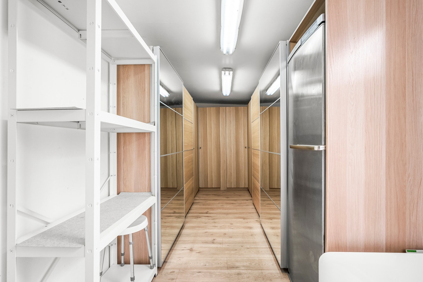 God lagringsplass i utebod ved hagedel Galleribilde