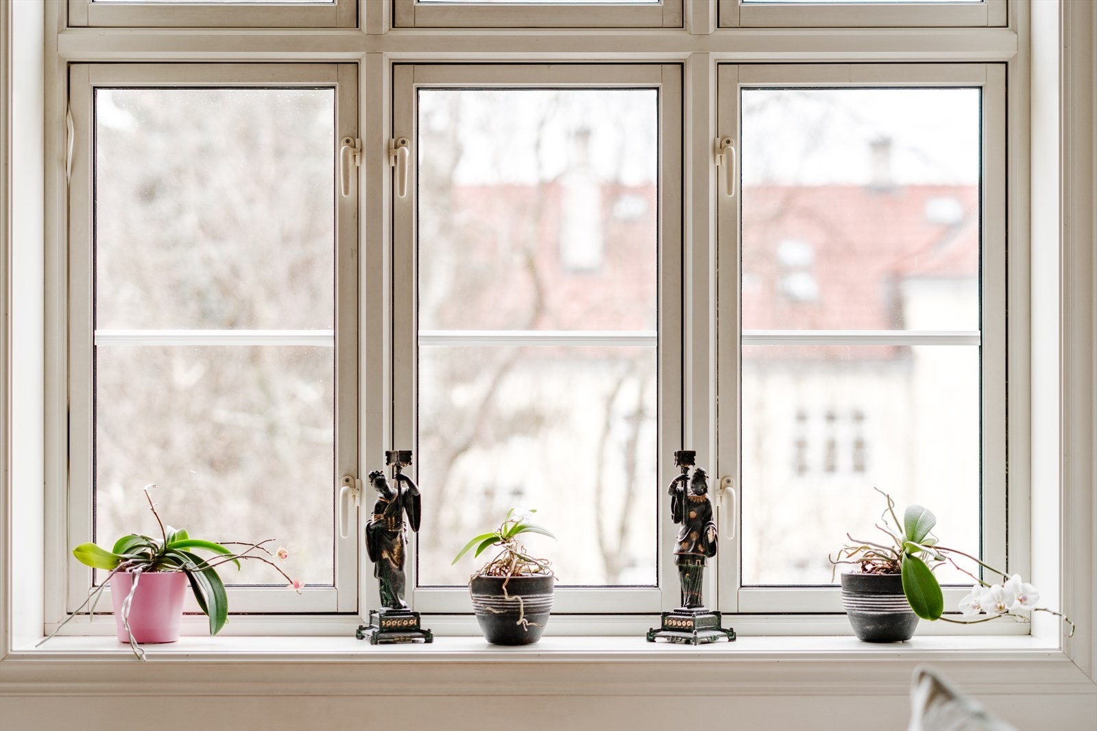 Et hyggelig utsyn mot den rolige og idylliske bakgården. Galleribilde