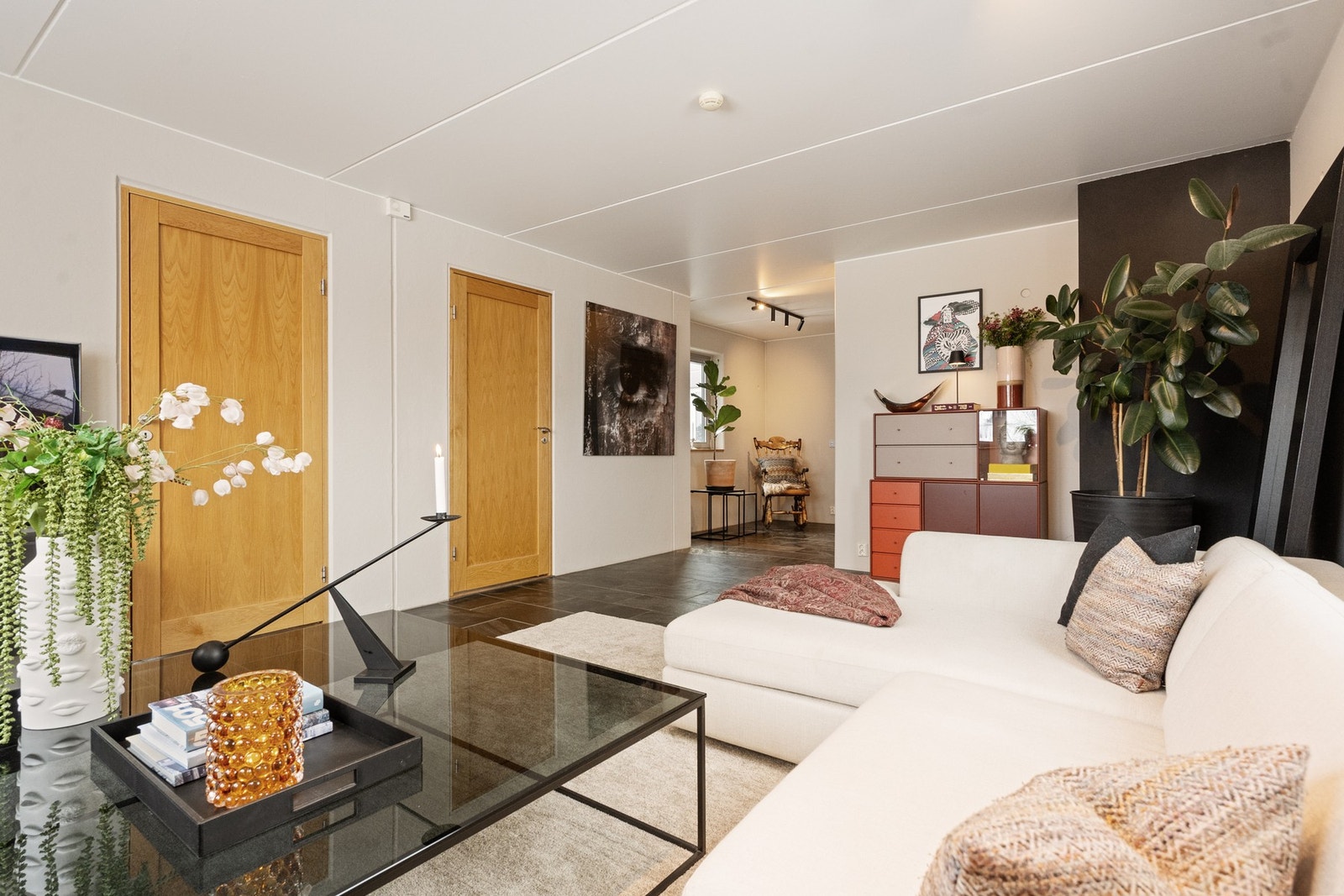 Soveromsfløy med eget bad og stue. Galleribilde