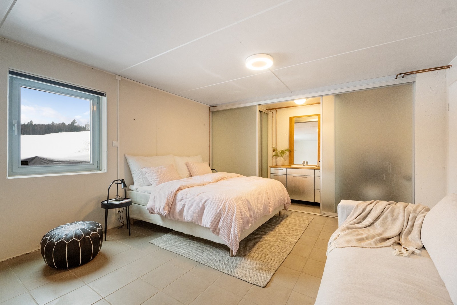 Gjesterom/trimrom med bad/wc og separat inngang. Galleribilde