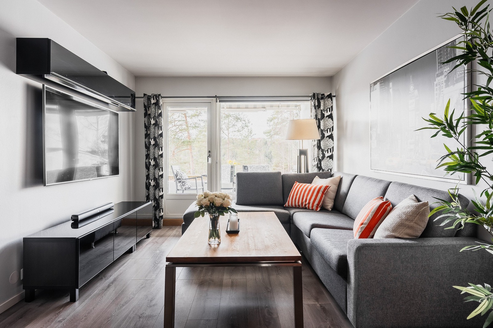 Gamle Enebakkvei 67 presenteres av Bulent Yildirim v/Boa Eiendomsmegling Oslo Vest. Galleribilde