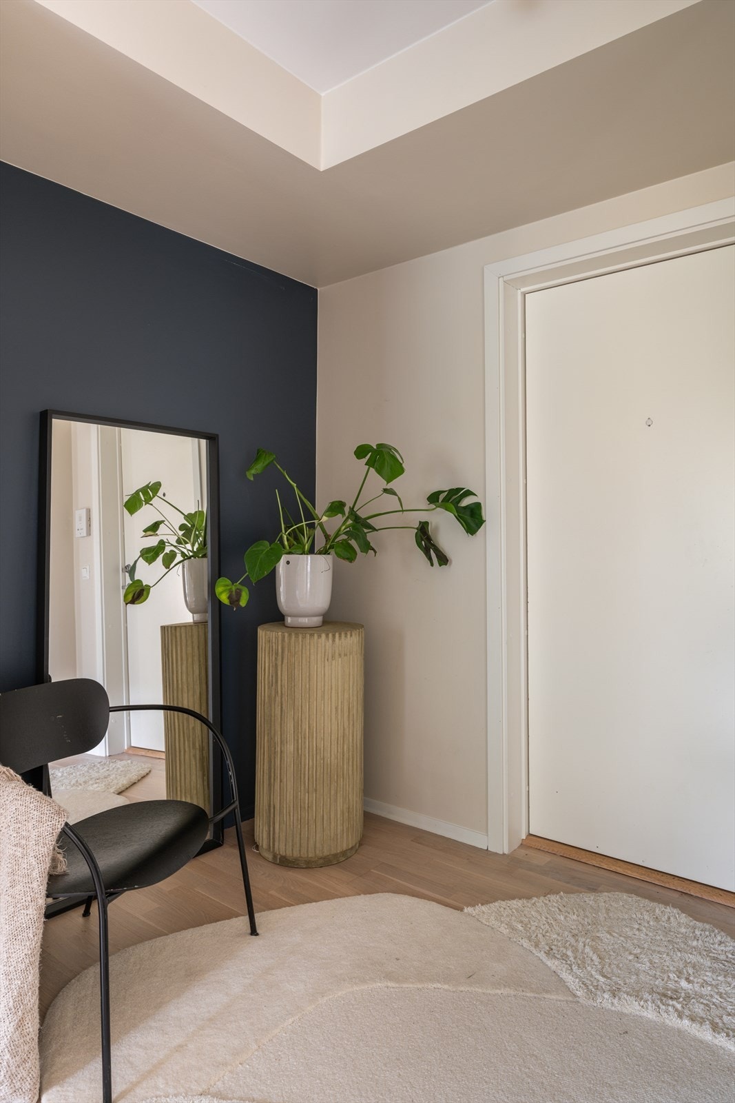 Gangen har god plass for oppbevaringsløsninger og yttertøy. Galleribilde