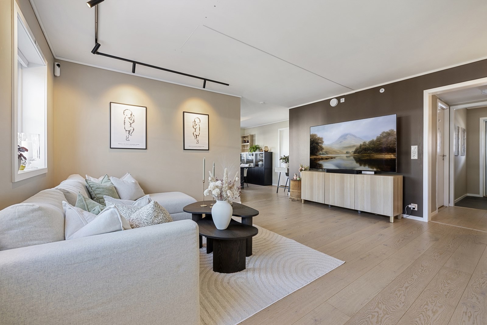 Det er behagelig vannbåren gulvvarme i alle gulv. Galleribilde