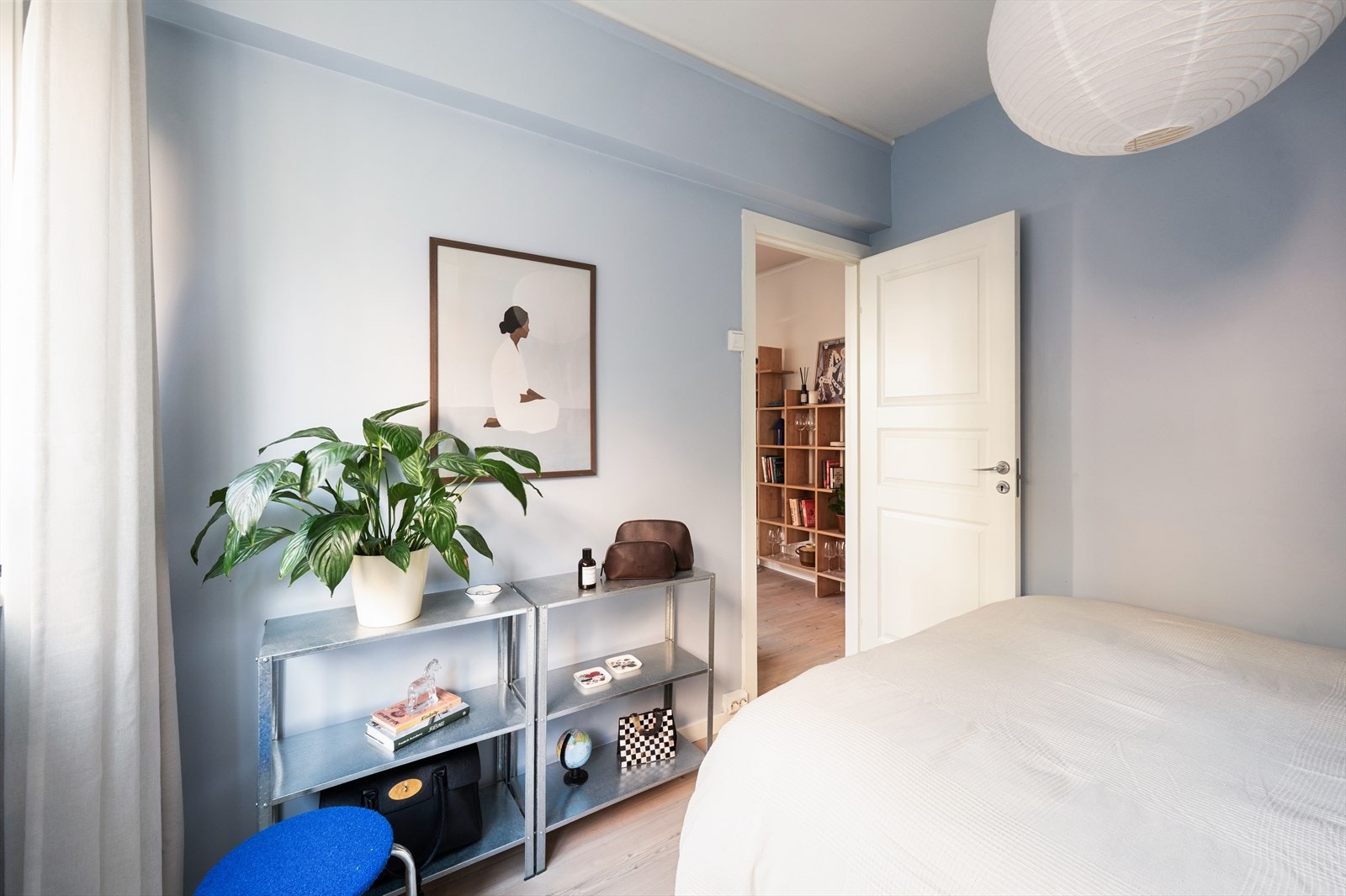 På begge soverommene er det montert Lunos ventilasjonsluker med varmeveksler som bidrar til gjenvinning av luft og et godt inneklima. Galleribilde