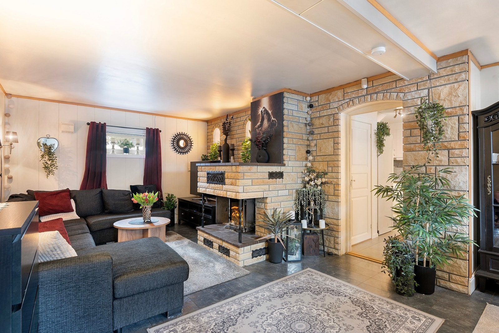 Peisstue nede i kjelleretasjen Galleribilde