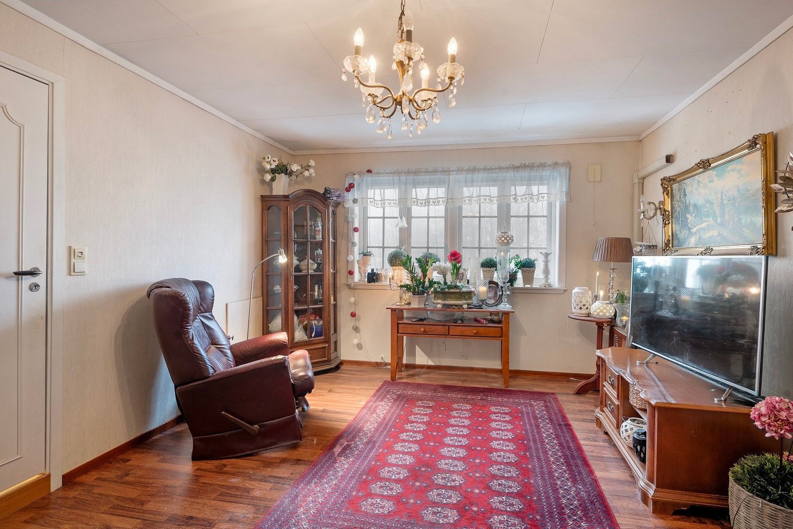 Opp trappen til 2. etasje er det en loftsstue Galleribilde