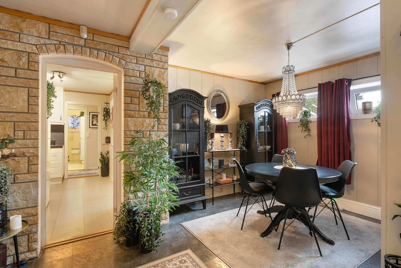 I tilknytning til spisestue Galleribilde