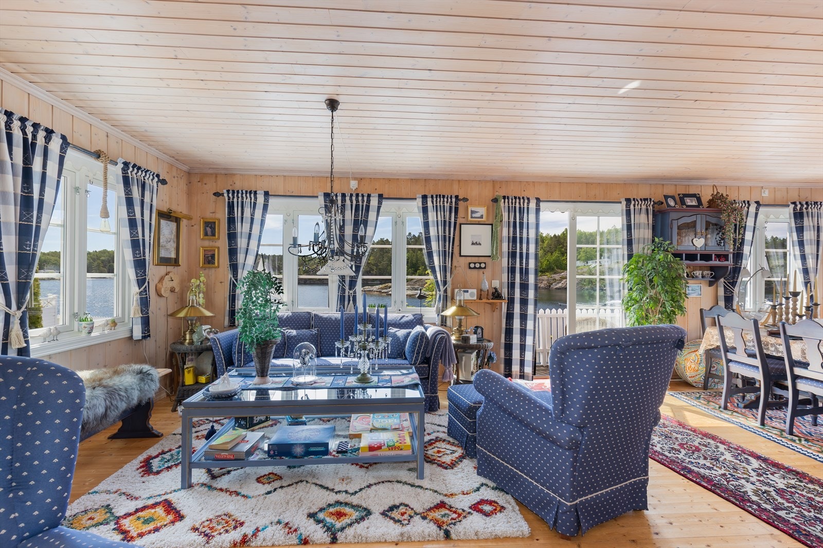 Åpen stue- og kjøkkenløsning Galleribilde