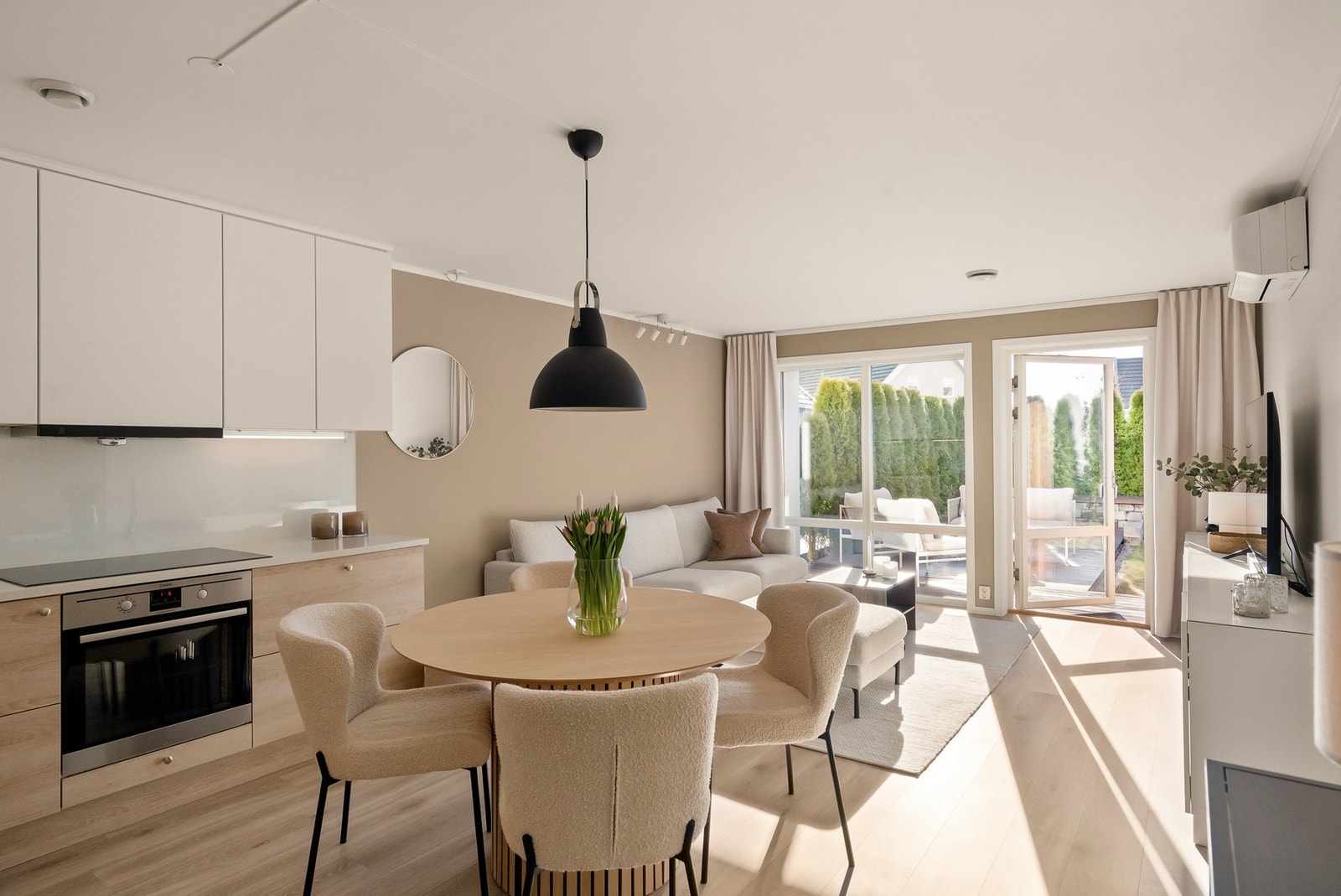 Velkommen til Bjørnstadtunet 7C, presentert av ASK Meglerverket v/Sondre Lien! Galleribilde