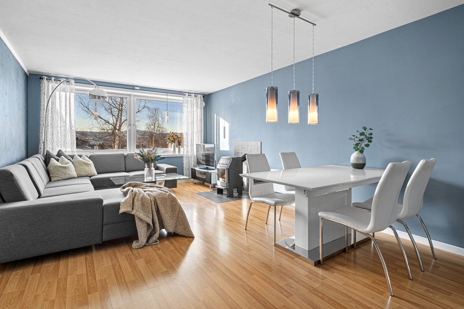 Mats Eidem v/ Eiendomsmegler 1 har gleden av å presentere Alfred Trønsdals veg 25. Galleribilde