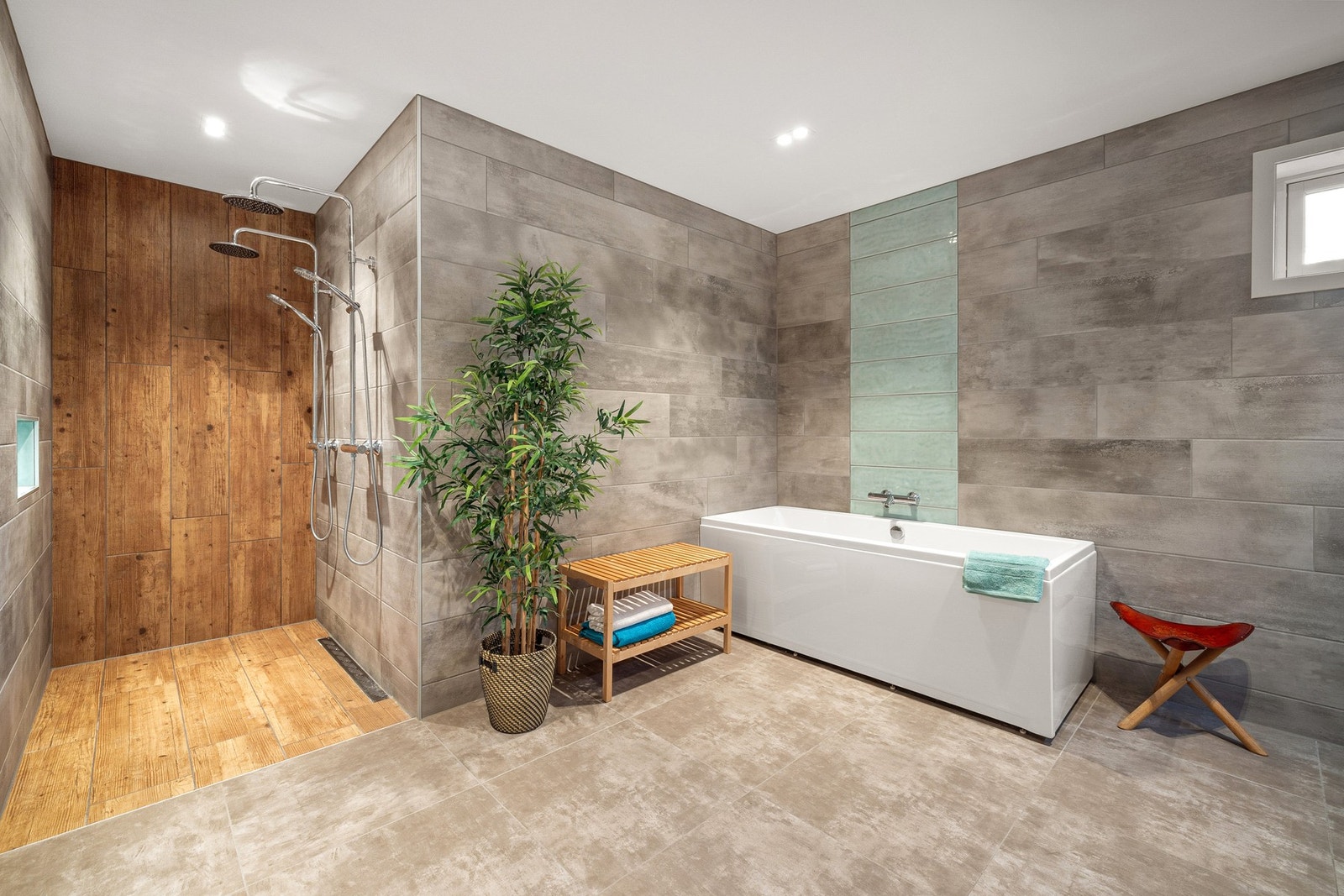 Dusjnisje inn til venstre Galleribilde