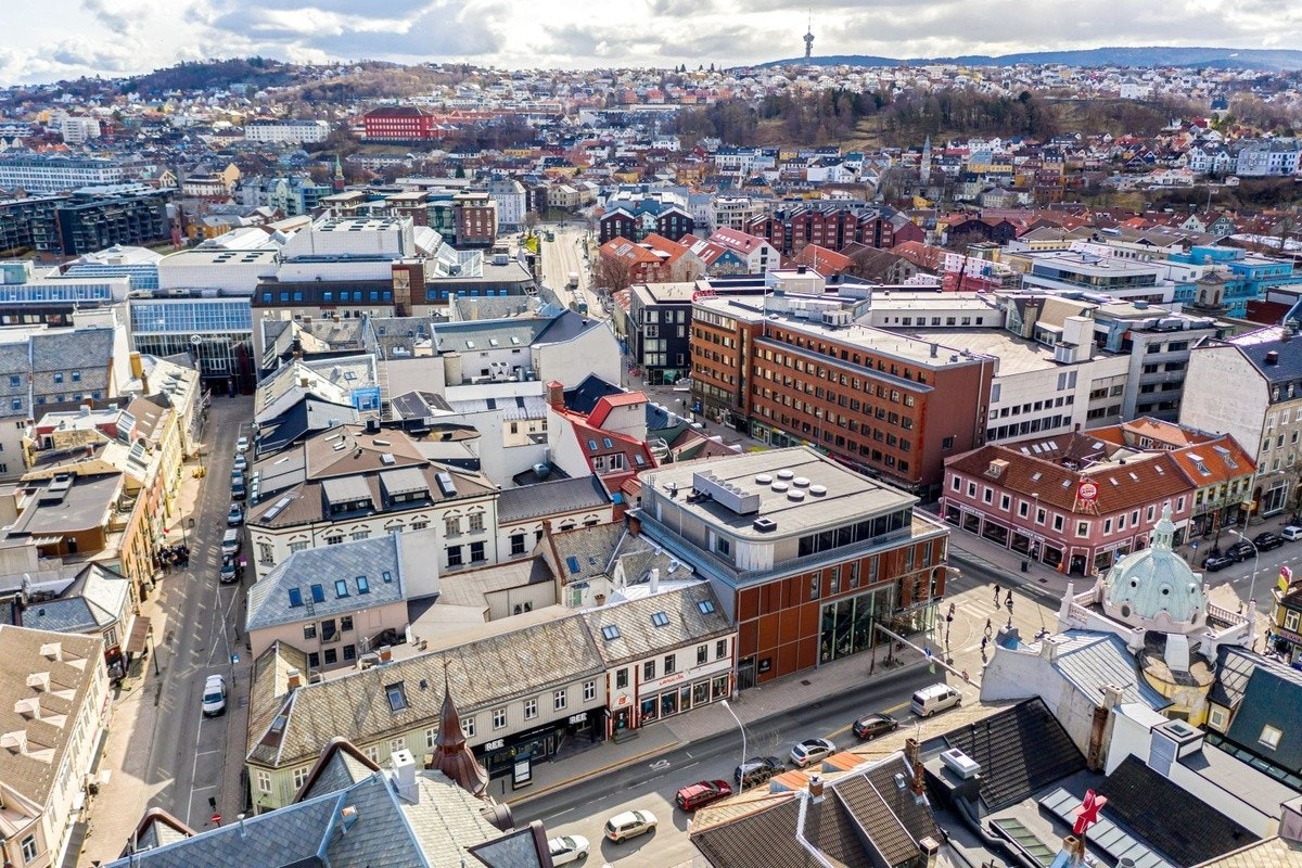 Søndre Gate 19 - Med Olav Tryggvassons Gate, Bakklandet og Tyholt i bakgrunnen Galleribilde