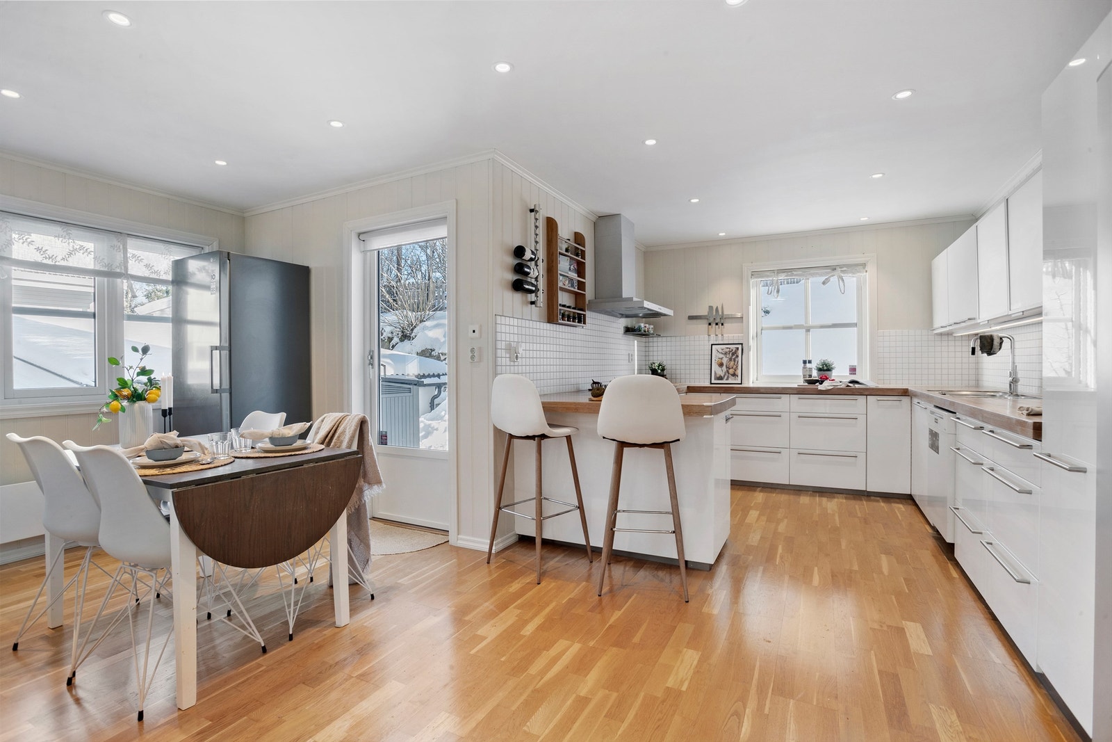 Stort og separat kjøkken fra Kvik. Galleribilde