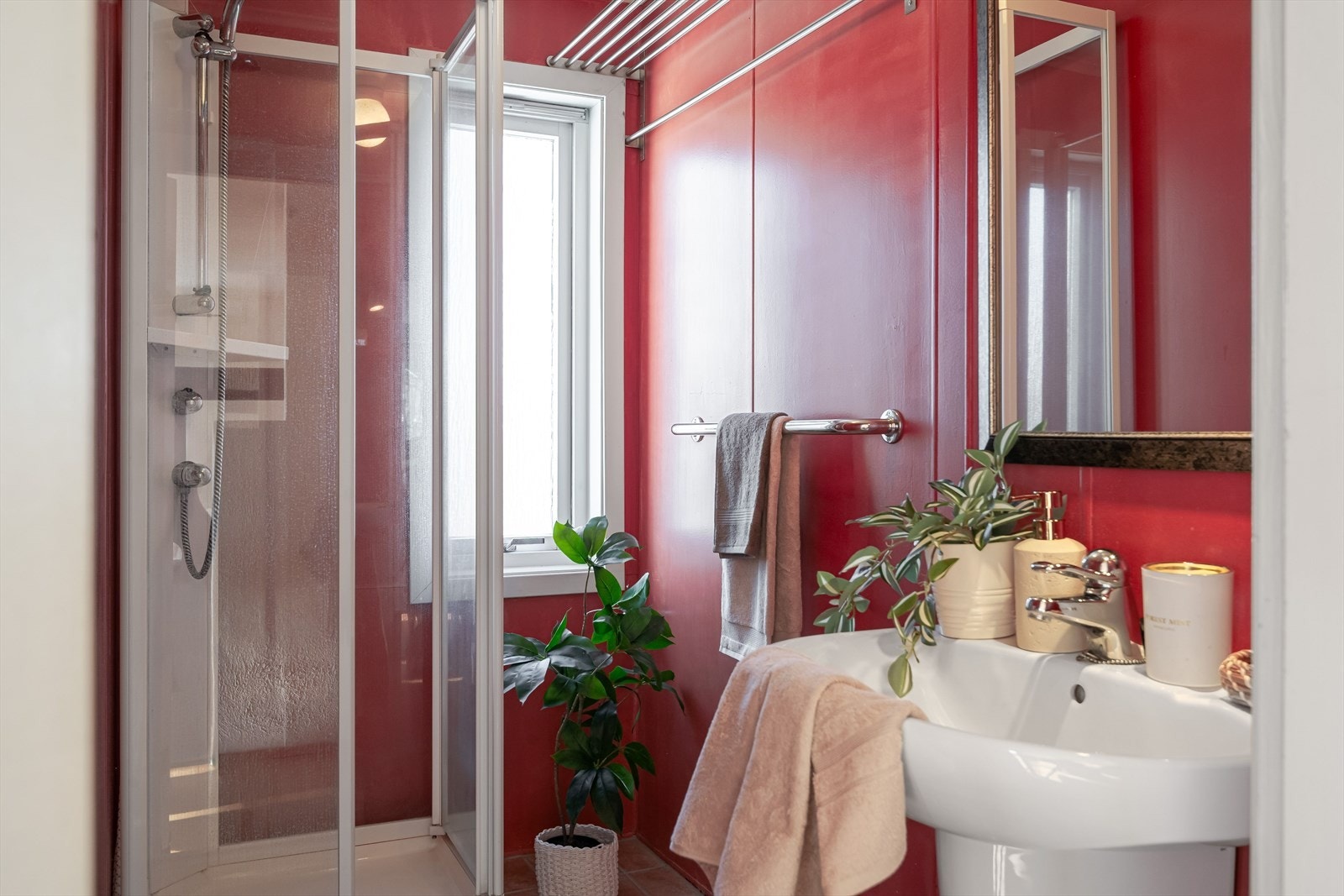 Bad 1. etasje Galleribilde