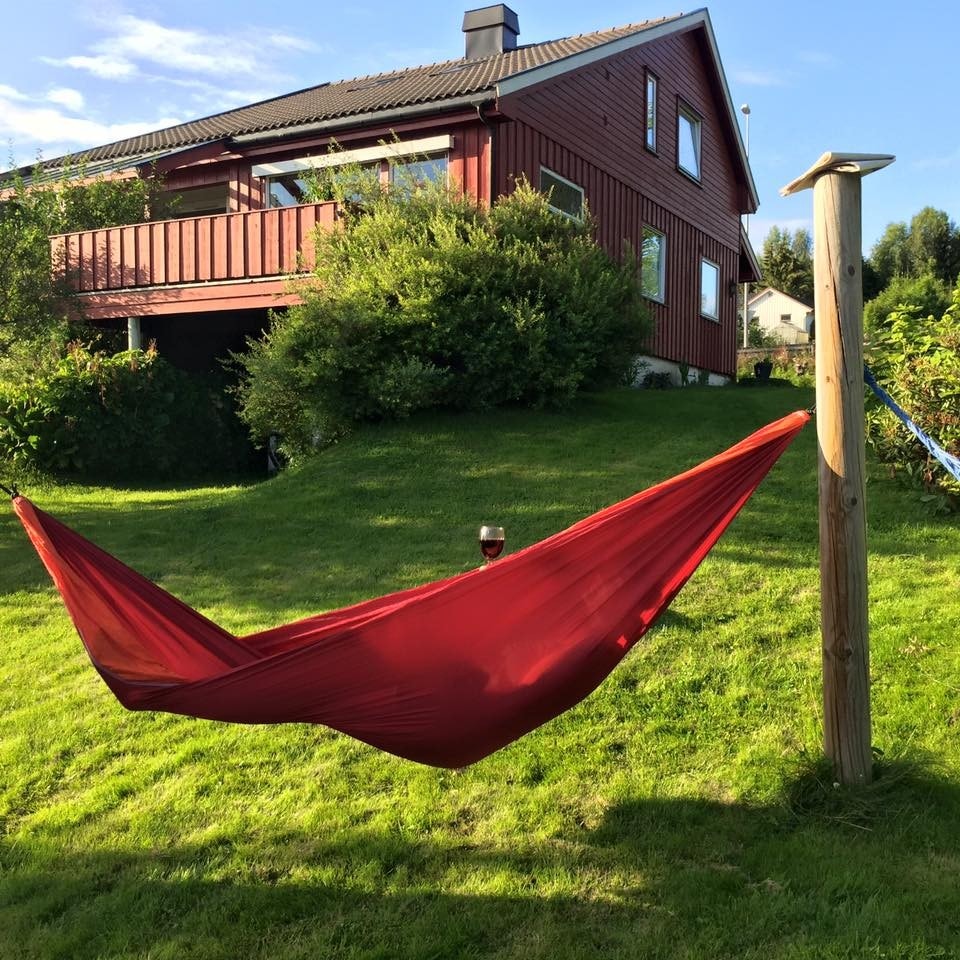 Hengekøye i hagen. Selgers eget bilde Galleribilde