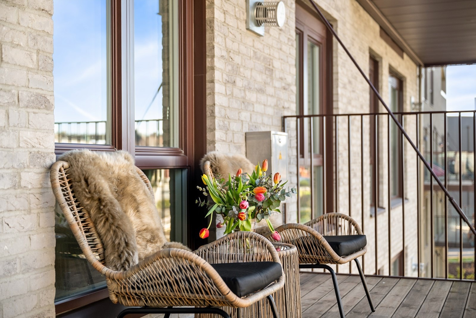 Balkongen er på 11 kvm og byr på gode solforhold Galleribilde