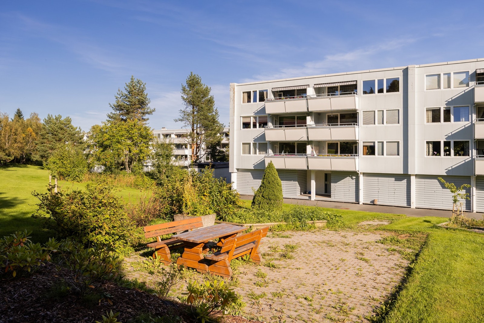 Leiligheten har god lagringskapasitet i to private boder. Også en felles bod ved inngangsparti for sykler, barnevogn o.l. Galleribilde