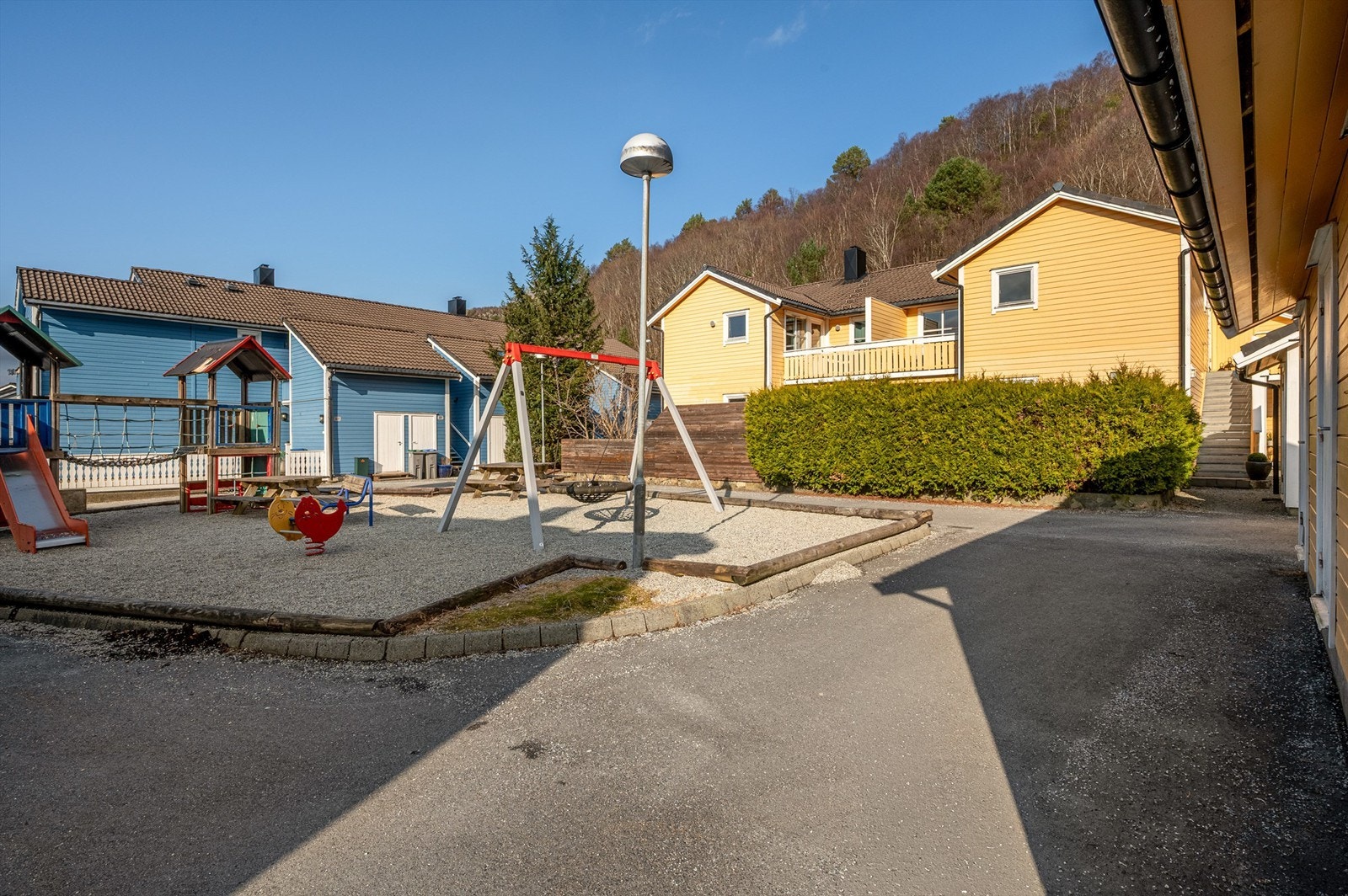 Flott lekeplass på tunet! Galleribilde