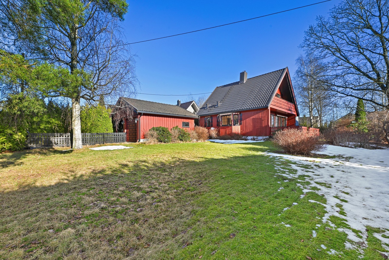 Eiendommen er perfekt for både avslapning og lek. Galleribilde