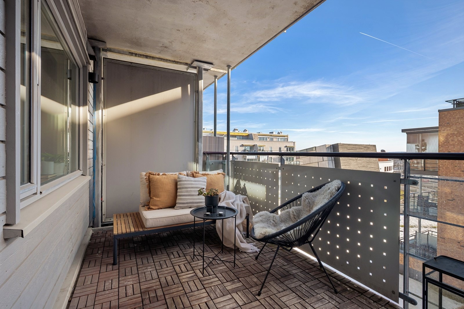 En lys og flott 3-roms med gjennomgående god standard Galleribilde