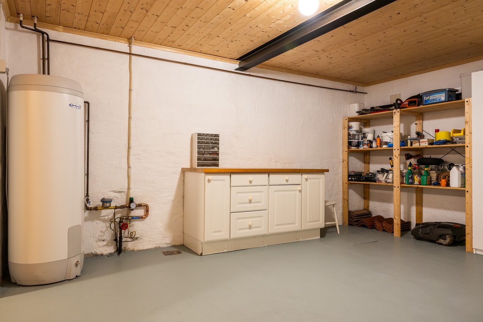 Stor bod med gode oppbevaringsmuligheter. Galleribilde