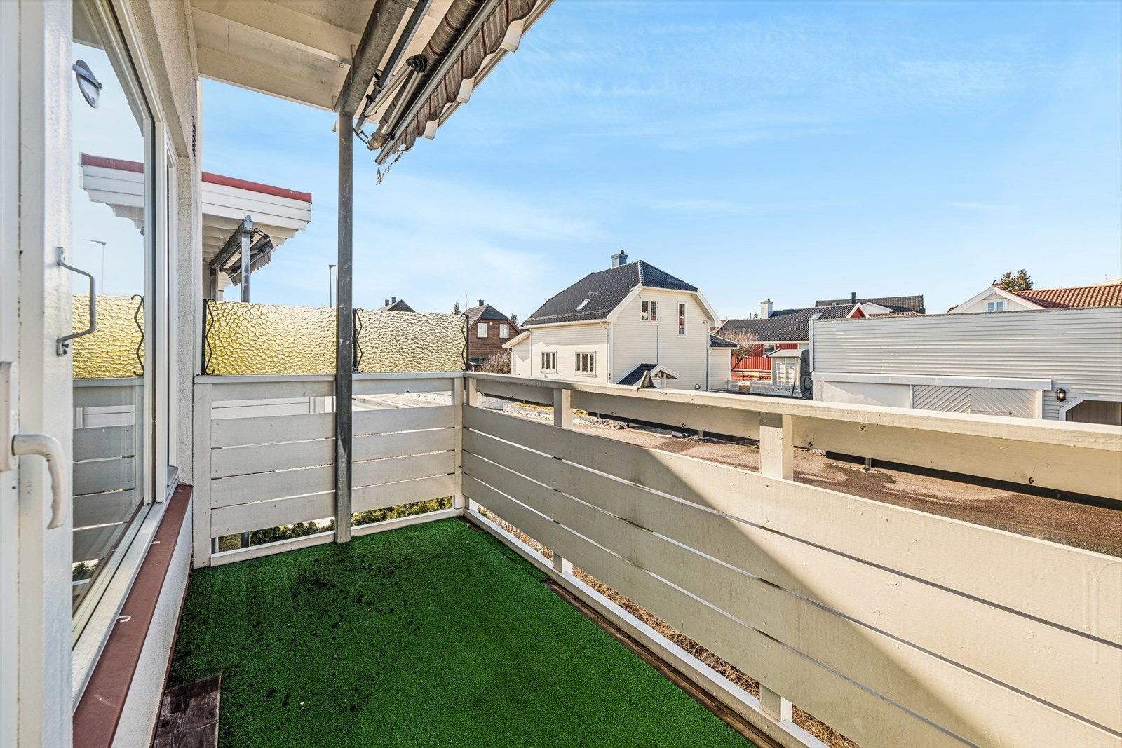 Balkongen er delvis overbygget. Galleribilde