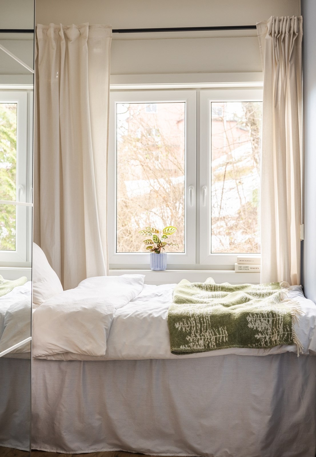 Soverommet passer fint som barnerom, gjesterom eller kontor. Galleribilde