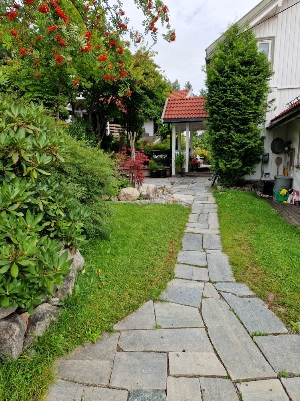 Bilde tatt av selger på sommerstid. Galleribilde