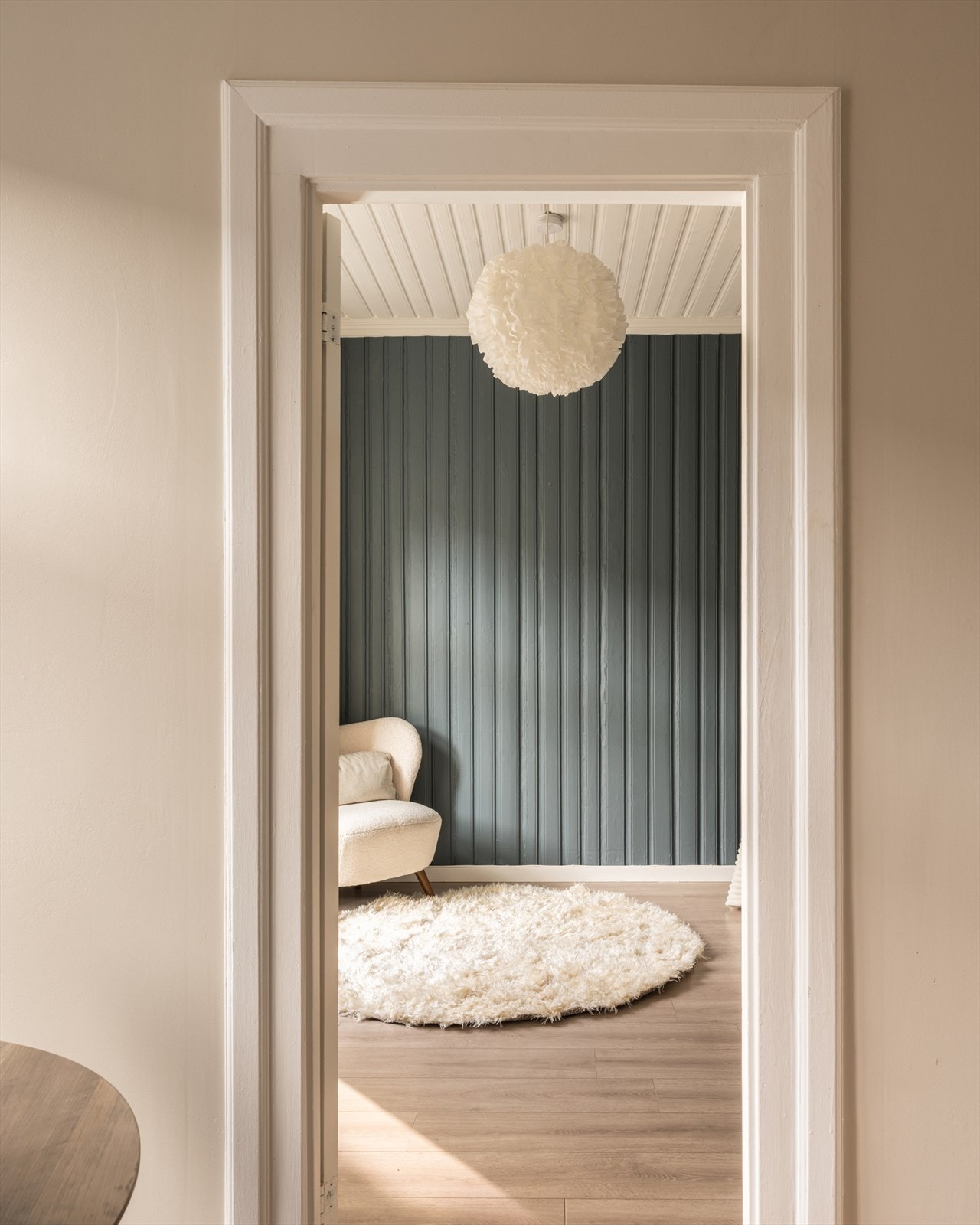 Denne delen består av eget kjøkken, bad og et oppholdsrom, og gir gode muligheter for fleksibel bruk. Galleribilde