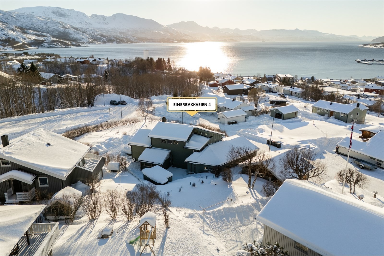 Velkommen til Einerbakkveien 4! Foto: Hanna Linnea Kristensen Galleribilde
