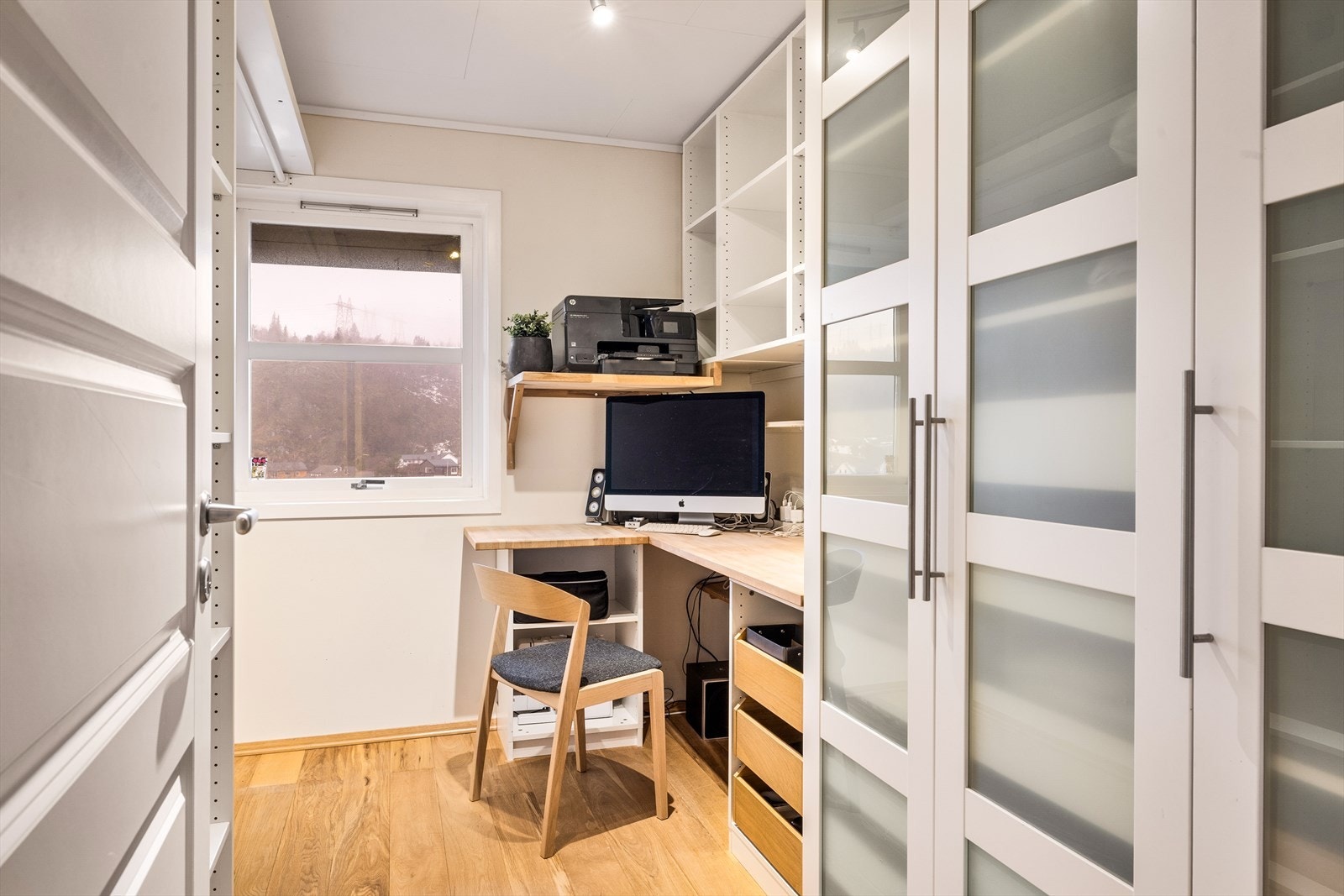 Soverom 3 er i dag innredet som kontor. Galleribilde