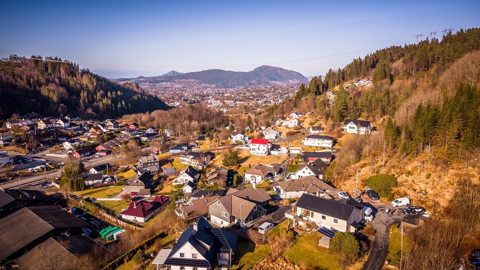 Det er kort vei til flere gode skoler i nærområdet. Galleribilde