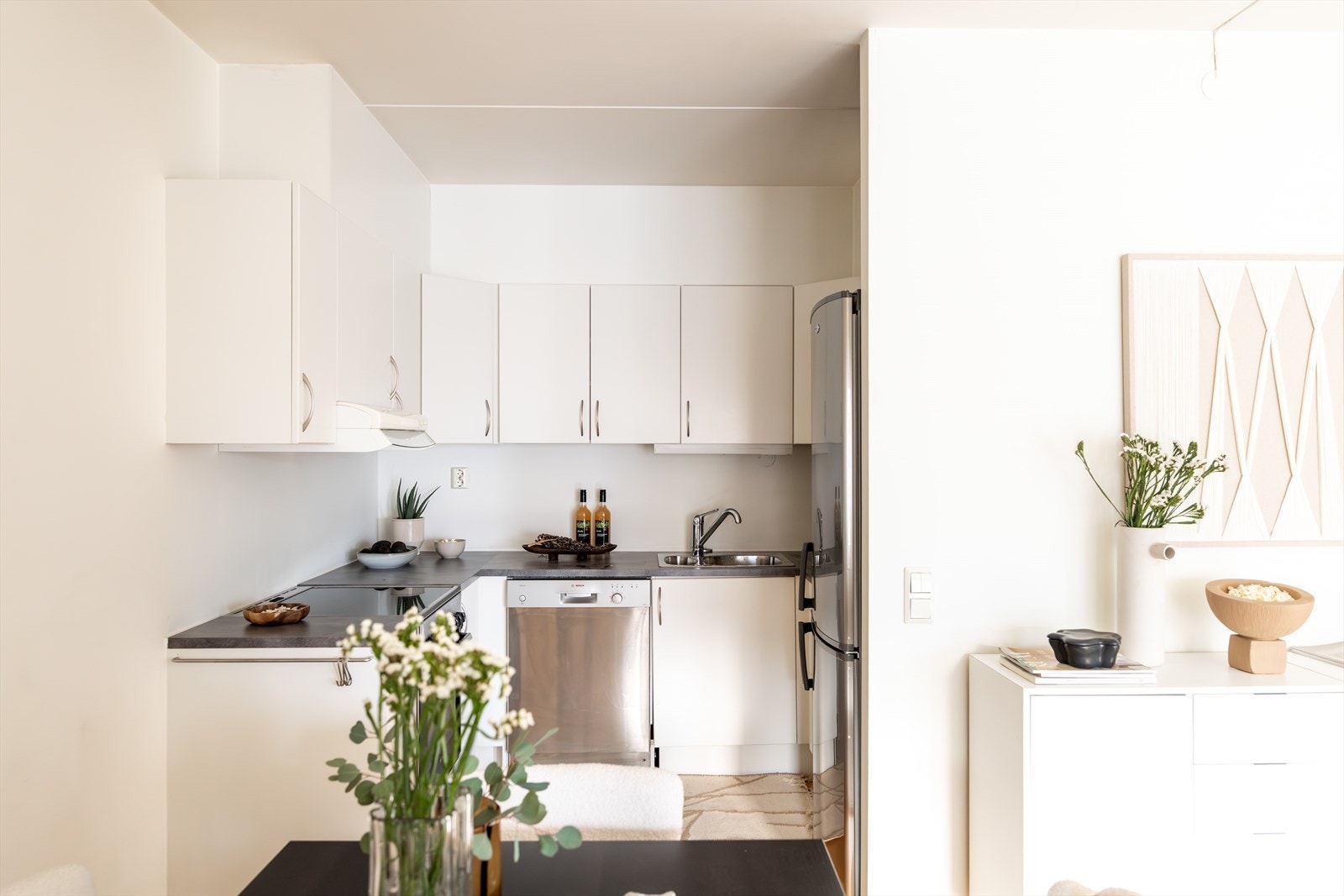 Tidløst kjøkken fra byggeår. Galleribilde