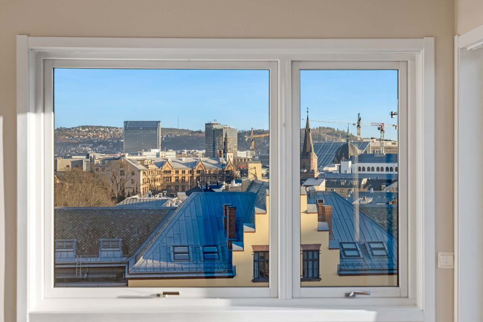 Fritt utsyn fra samtlige vinduer. Galleribilde